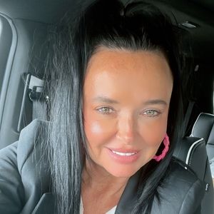 Meet your Posher, Teri